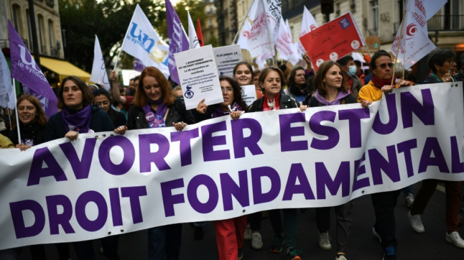 Fran&ccedil;a pode se tornar 1&ordm; pa&iacute;s a garantir constitucionalmente o aborto