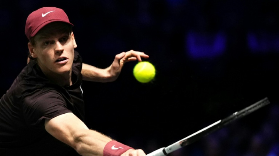 Sinner estreia no Masters 1000 de Paris com vit&oacute;ria; Zverev tamb&eacute;m avan&ccedil;a