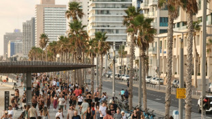 Les Isra&eacute;liens, soulag&eacute;s, reprennent leur vie normale apr&egrave;s le cessez-le-feu avec l'Iran