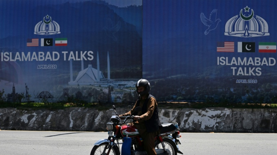 Trump amea&ccedil;a destruir qualquer navio iraniano que desafie bloqueio