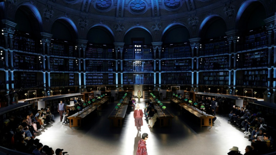 Fashion week: &agrave; Paris, l'homme est une femme comme les autres