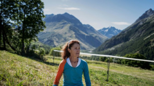 Biodiversit&eacute;: une scientifique au chevet des prairies des Hautes-Alpes