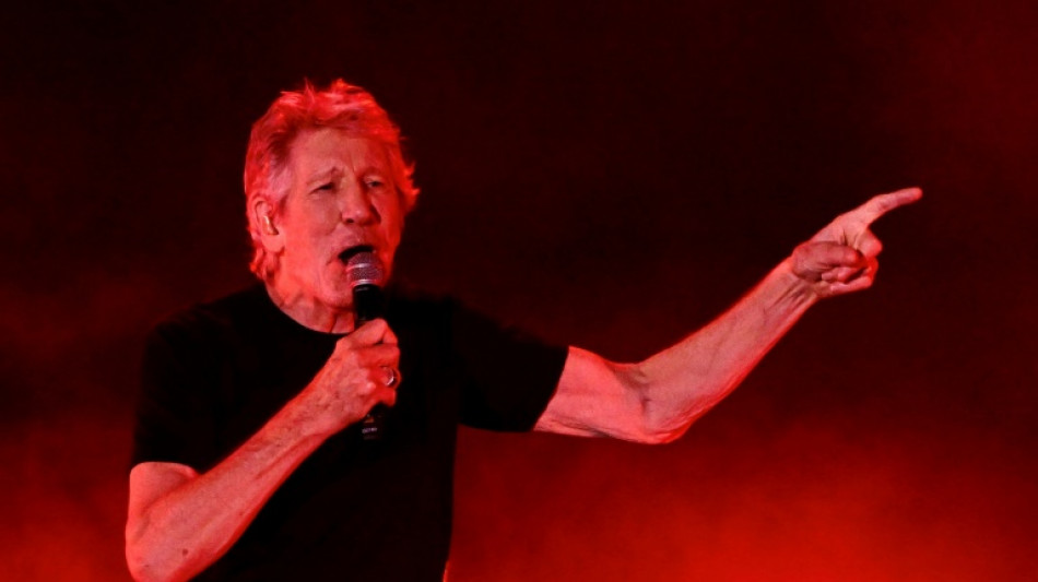 Roger Waters denunciado por "antisemitismo" en Argentina, deplora "boicot" de hoteles
