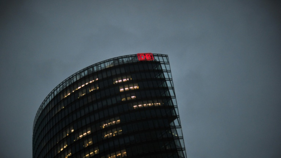 Deutsche Bahn verkleinert Vorstand und streicht Zahl der Führungskräfte deutlich