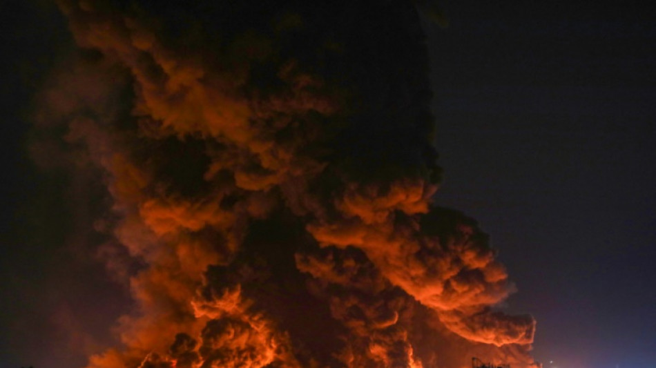 Kurdistan d'Irak: 14 pompiers bless&eacute;s dans un incendie de r&eacute;servoirs de carburant