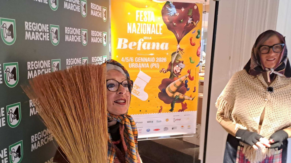 Confcooperative, per la Befana gli italiani spenderanno 2,4 miliardi