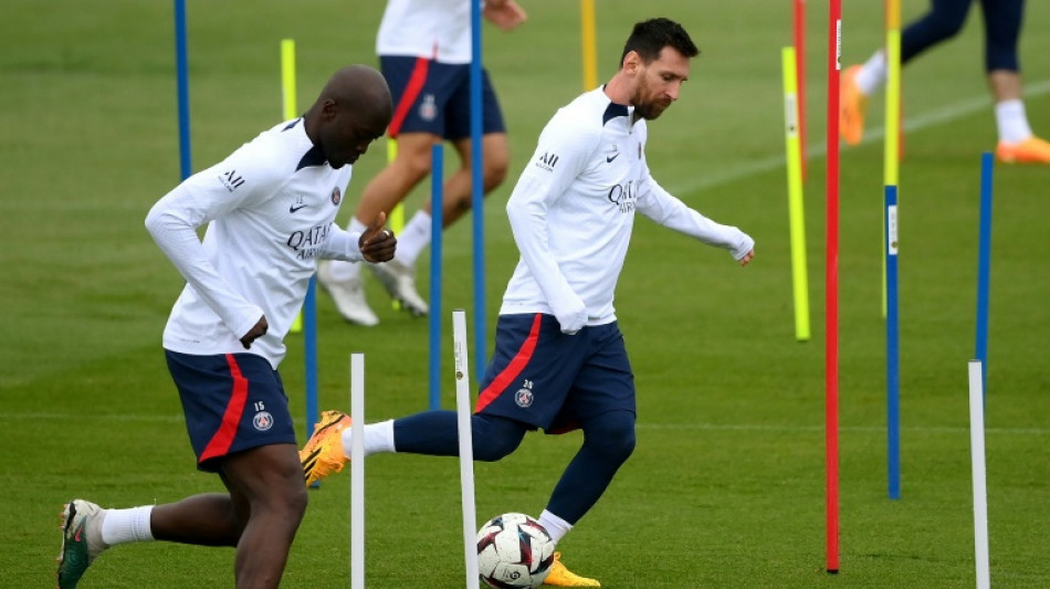 Messi ser&aacute; titular contra o Ajaccio, anuncia t&eacute;cnico do PSG