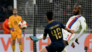 Lyon seul rescap&eacute; en C3, Marseille dernier debout en C4