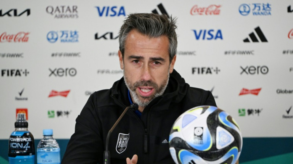 El t&eacute;cnico espa&ntilde;ol vislumbra un partido "igualado" contra Pa&iacute;ses Bajos en el Mundial femenino