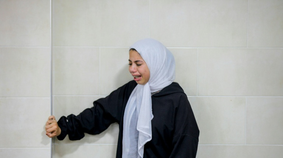 Ataques israel&iacute;es dejan 60 muertos, la mitad cerca de los centros de ayuda, seg&uacute;n rescatistas
