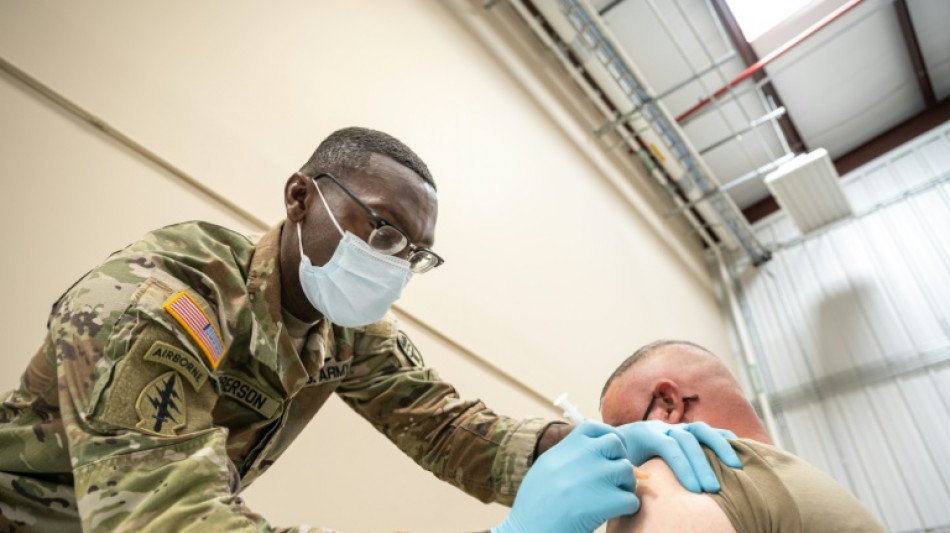 Ejército de EEUU dará de baja a soldados que se nieguen a vacunarse contra el covid