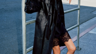 La top Stella Maxwell co-designer per una capsule Marella