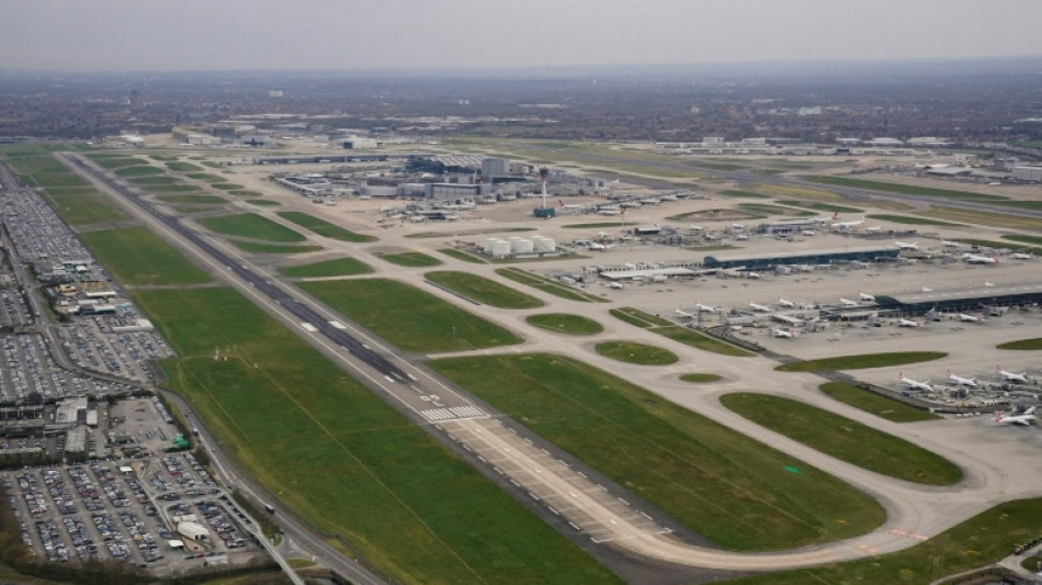 Heathrow unveils £49 bn expansion plan for third runway