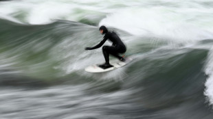 Surferwelle an M&uuml;nchner Eisbach nach Reinigungsarbeiten verschwunden