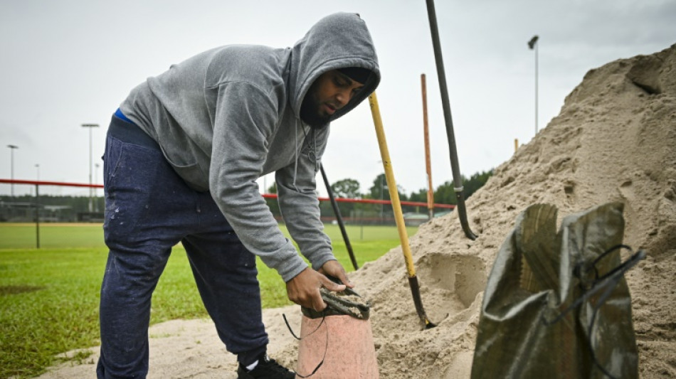L'ouragan H&eacute;l&egrave;ne va atteindre la Floride jeudi, dangereuses inondations redout&eacute;es