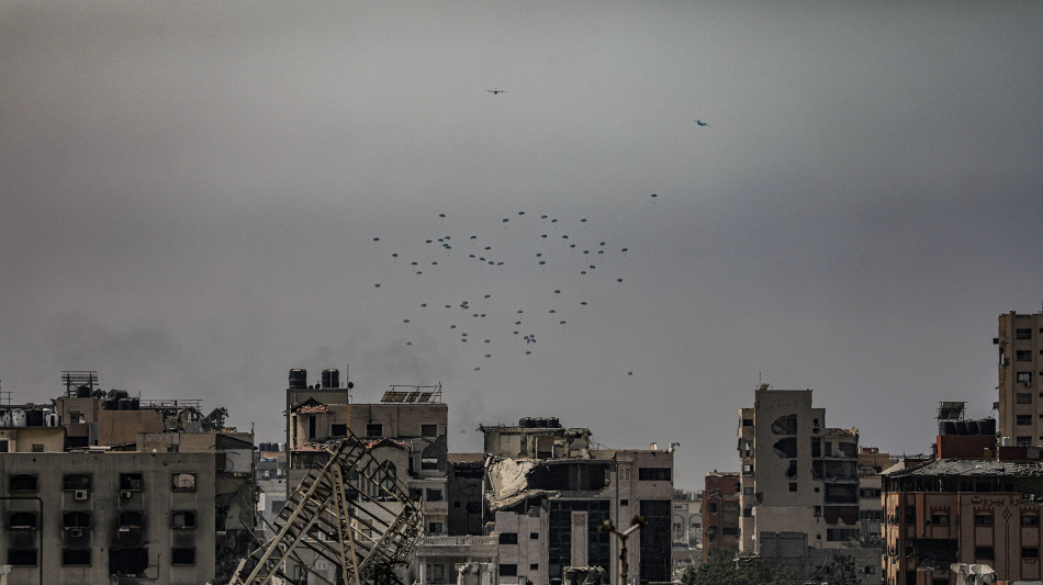 Ministero Gaza, 9 morti per fame in 24 ore, 3 sono bambini