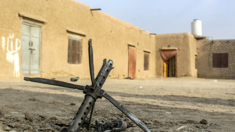 Four civilians, soldier killed in Afghan-Pakistan border clash