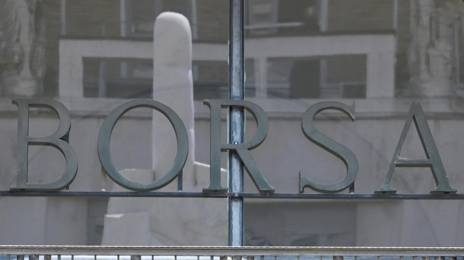 Borsa: Milano chiude positiva (+1,11%), balzo di Ferrari e Tim