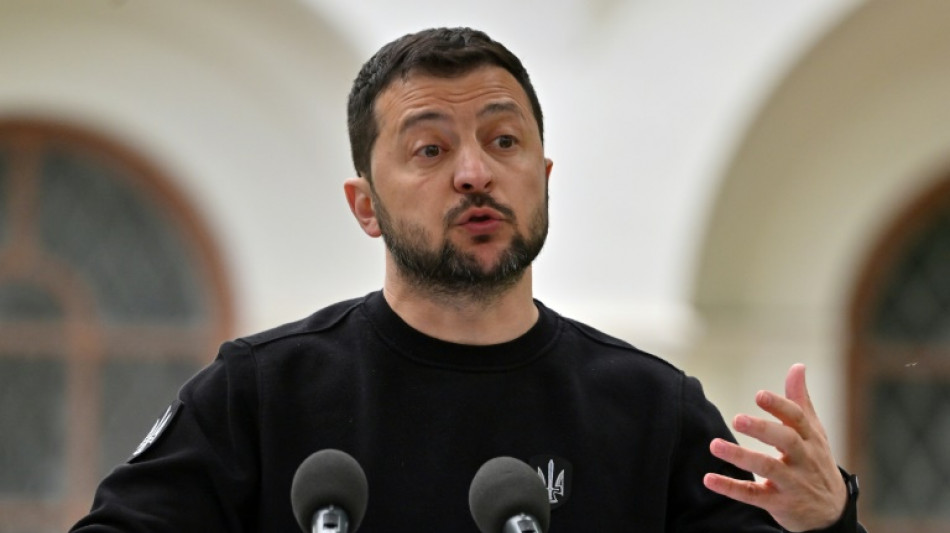 Zelensky afirma que Ucr&acirc;nia precisa de mais tempo para contraofensiva