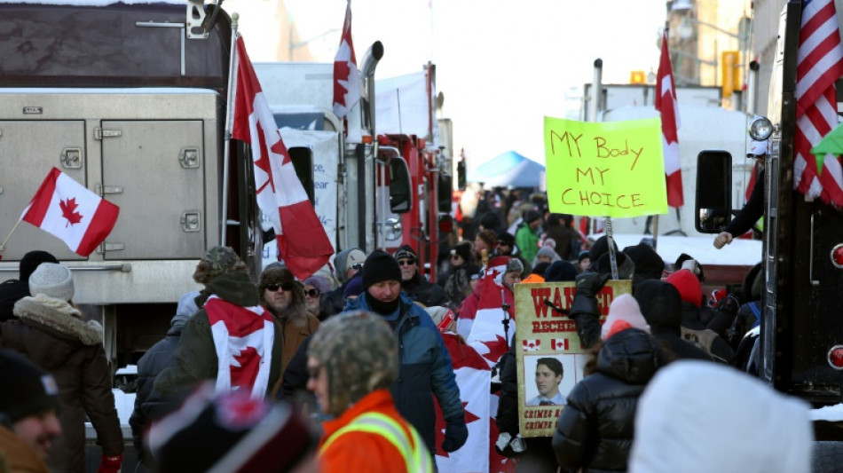 Manifestations anti-mesures sanitaires: impasse à Ottawa, le maire réclame un modérateur