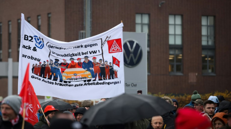 German unemployment tops 3 million, highest for a decade