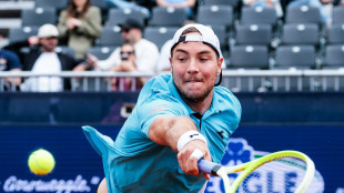 Gegner gibt auf: Struff gelingt erl&ouml;sender Sieg in Runde eins