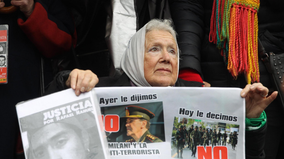 Morta a Buenos Aires la Madre di Plaza de Mayo, Nora Corti&ntilde;as