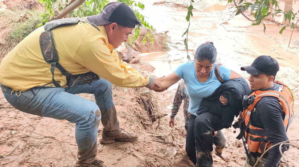 Bolivia: alluvioni a Santa Cruz, 20 morti e 24 dispersi