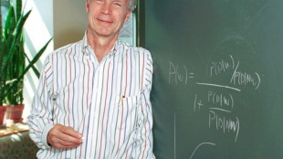 Ganhador do Pr&ecirc;mio Nobel de F&iacute;sica v&ecirc; avan&ccedil;os recentes na IA como &lsquo;muito preocupantes&rsquo;