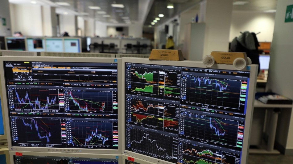 Borsa: l'Europa parte cauta, Parigi +0,3%