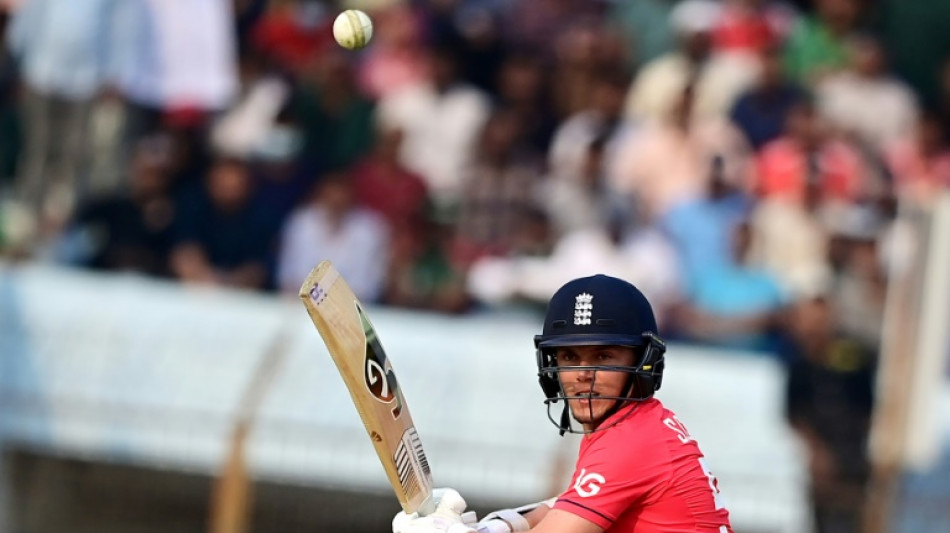 England ace Curran under fire as IPL record price tag weighs heavy