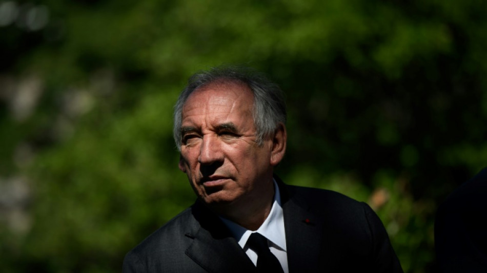 Frankreichs Premier Bayrou &uuml;bersteht erneut Misstrauensvotum
