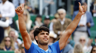 Montecarlo: Alcaraz batte Etcheverry e va ai quarti a Montecarlo