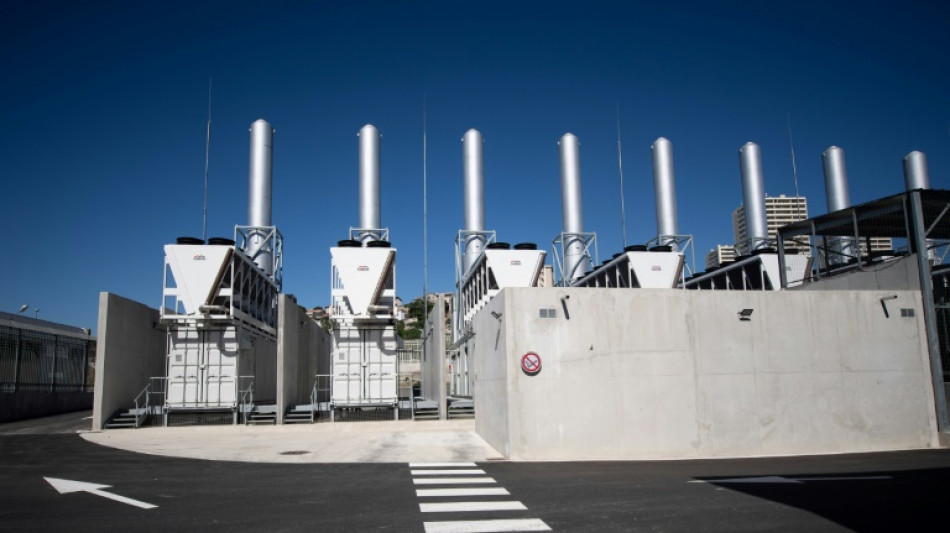 Recyclage d'eau, immersion: comment les centres de donn&eacute;es tentent de limiter leur impact environnemental