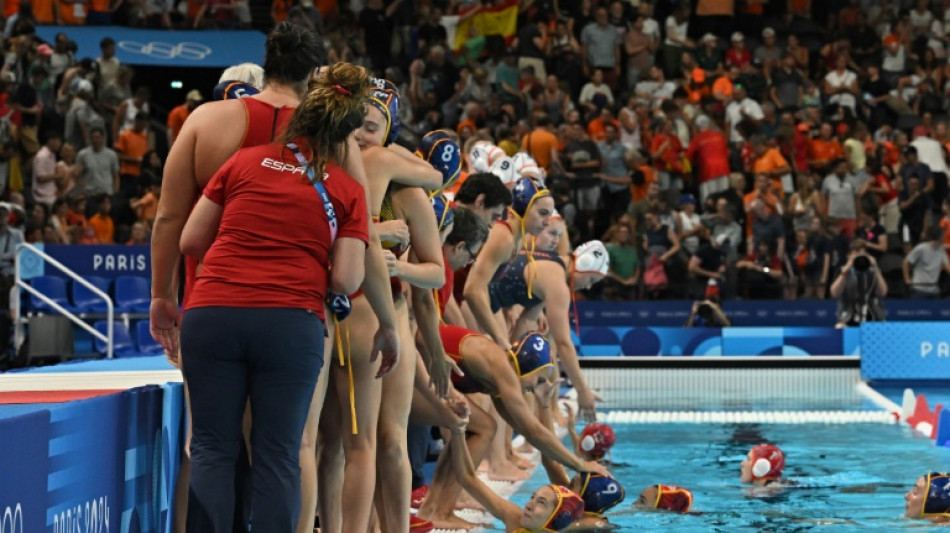 Espa&ntilde;a va por el oro en waterpolo femenino tras la victoria en los penales ante Pa&iacute;ses Bajos
