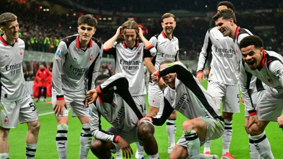 Milan move to within five points of Serie A leaders Inter