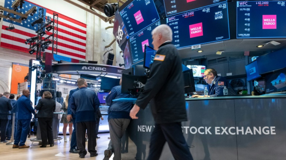 Wall Street termine en territoire positif après de nouvelles données favorables