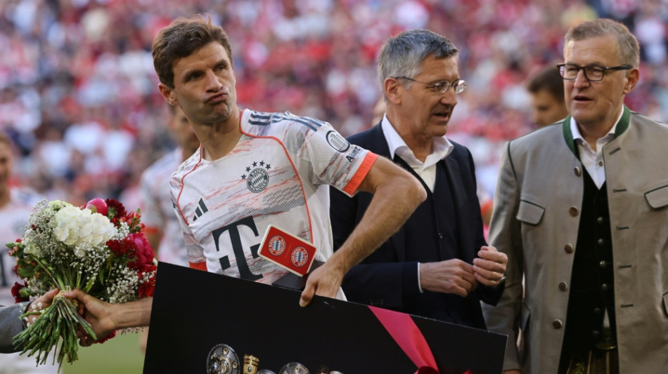 Angef&uuml;hrt von M&uuml;ller: Bayern holen Ibiza-Trip nach