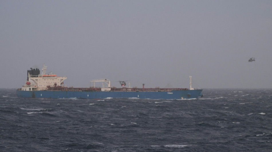 Le p&eacute;trolier de la flotte fant&ocirc;me russe intercept&eacute; par la France va &ecirc;tre convoy&eacute; vers le port de Marseille-Fos