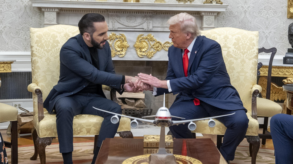 El Salvador abolisce limite mandati, Bukele ricandidabile