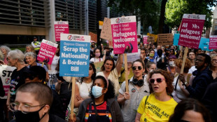 El gobierno británico, determinado a expulsar a migrantes a Ruanda