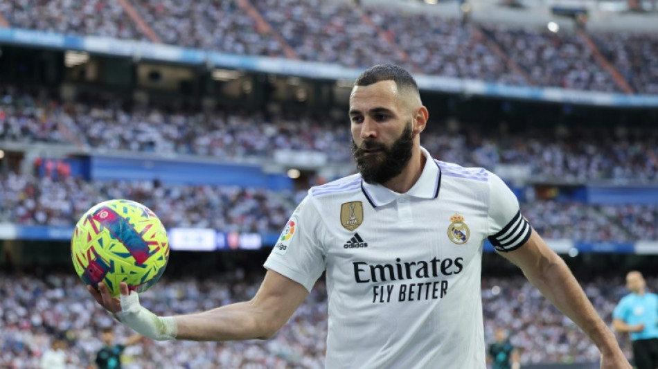 Real Madrid vence Almer&iacute;a (4-2) com hat-trick de Benzema e um gol de Rodrygo