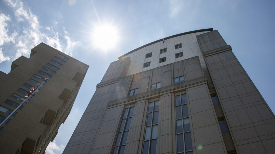 Giustizia Usa, 'argentina Ypf deve cedere il 51% azioni'