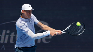 Sinner vence Mannarino ap&oacute;s paralisa&ccedil;&atilde;o e avan&ccedil;a &agrave;s quartas em Cincinnati