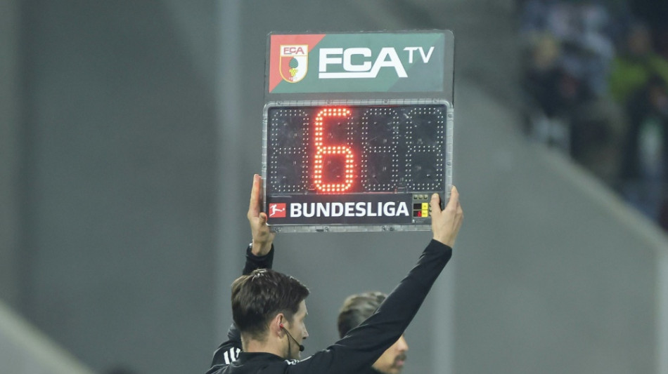 Nachspielzeit wird in Stadien künftig angezeigt