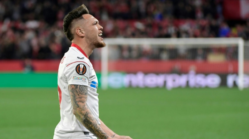 Sevilla vence Athletic Bilbao nos acr&eacute;scimos (1-0); Villarreal se aproxima da zona da Champions