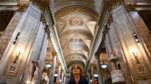 Argentinos iniciam quaresma rezando pela sa&uacute;de do papa em seu bairro natal