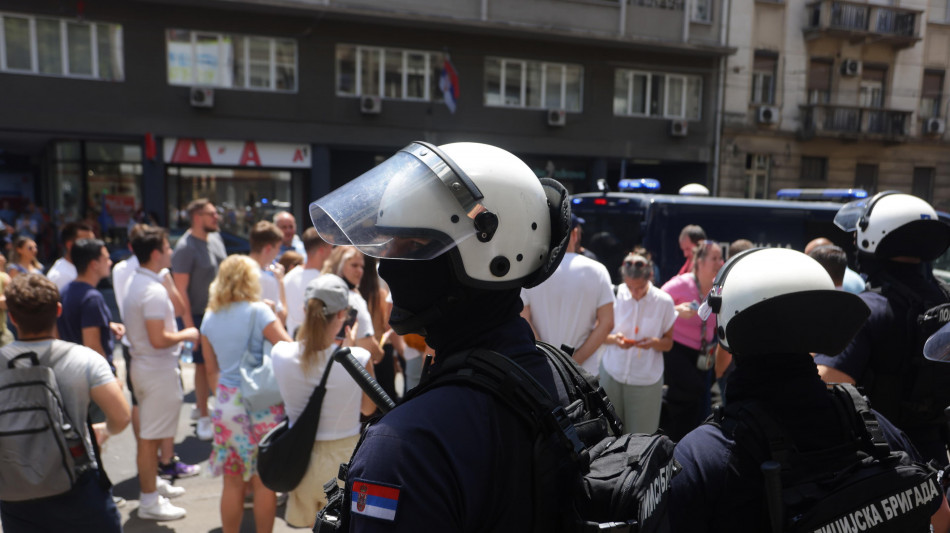 In Serbia proseguono raduni e blocchi stradali degli studenti