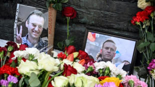 Milhares comparecem ao funeral de Navalny em Moscou apesar do risco de prisão