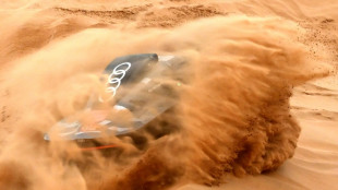 El espa&ntilde;ol Carlos Sainz abandona el Rally Dakar 2023 en Riad